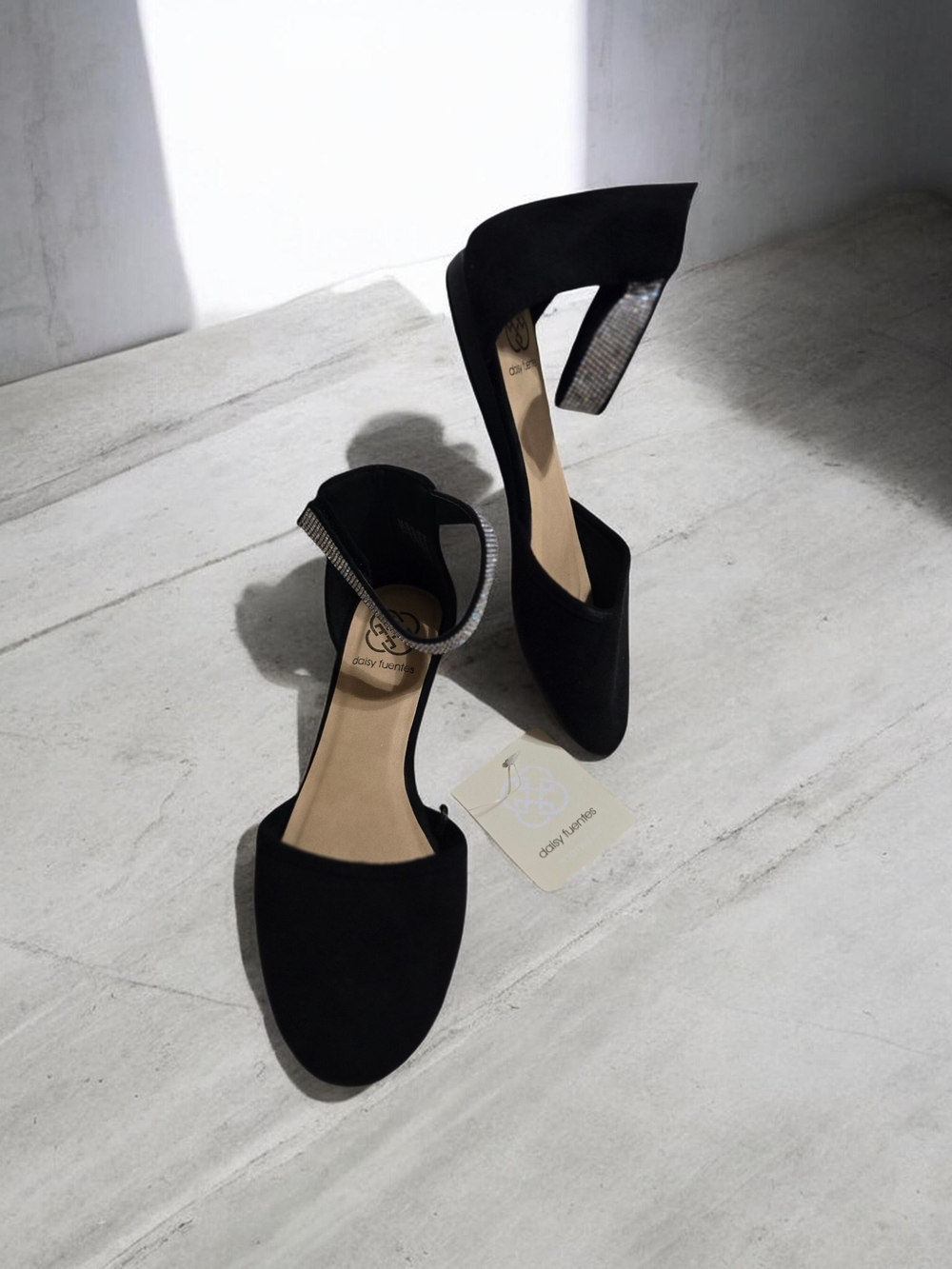 Black Nubuck Ankle-Strap Flats with Crystal Ankle Strap Size 8 NWT Daisy Fuentes